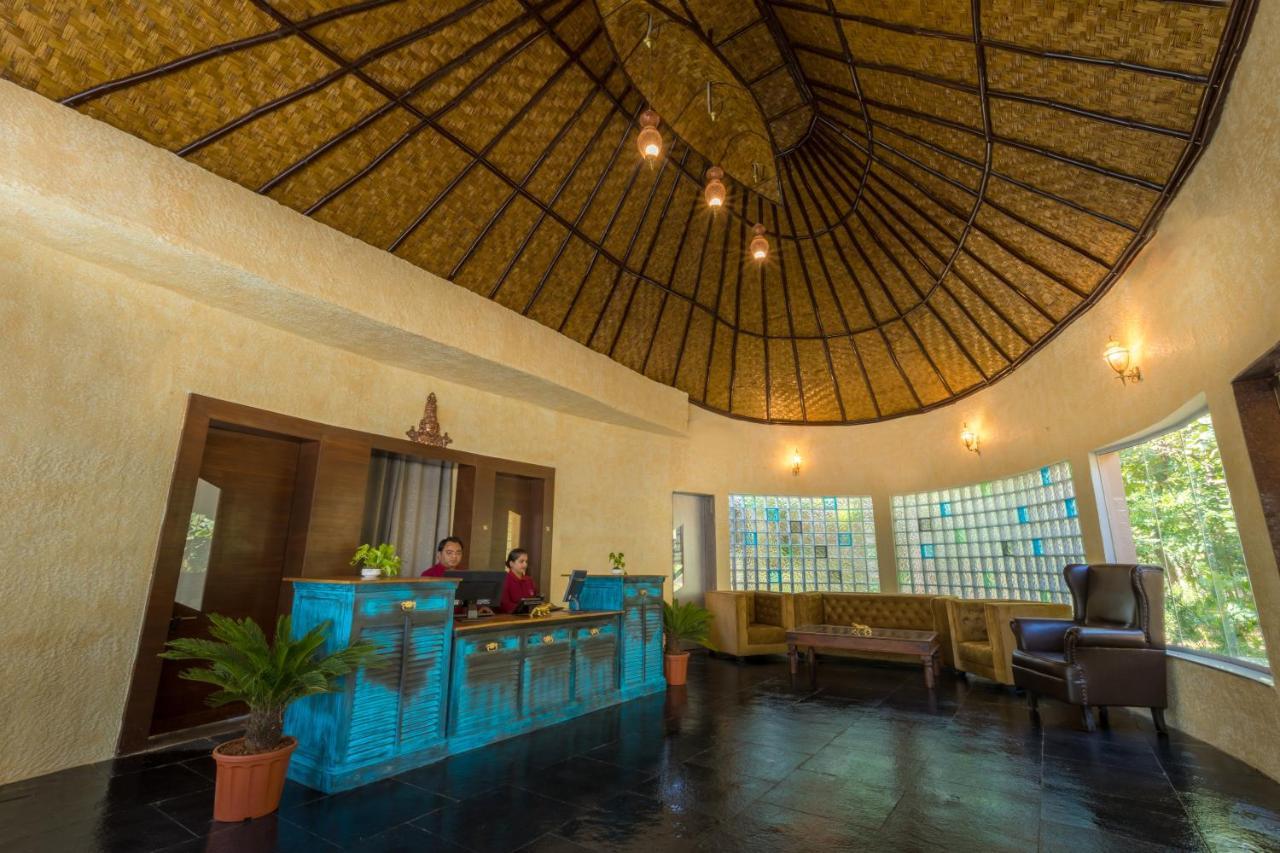 Hotel Sterling Padam Pench Khawāsa Exterior foto
